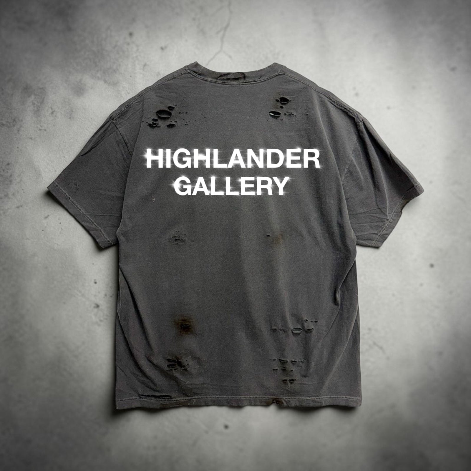 HIGHLANDER STUDDED LOGO TEE